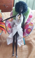 Barbie Doll 2004 Model of the Moment Nichelle Urban Hipster Gold Label