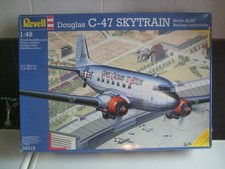 Revell - 04518 C-47 Skytrain