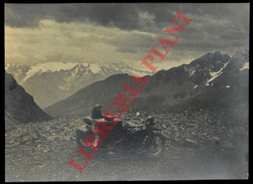 Moto con sidecar sulle - , alpi.