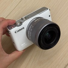 Canon EOS M10 fotocamera digitale mirrorless con obiettivo 15-45 mm Wi-Fi integrato bianco