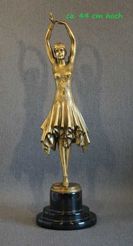 Statua bronzo miss asilo - bronzo,