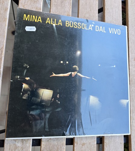 Mina alla bussola dal vivo - alla,