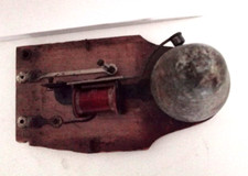 antico campanello elettrico vintage anni 900 da porta portone per collezione