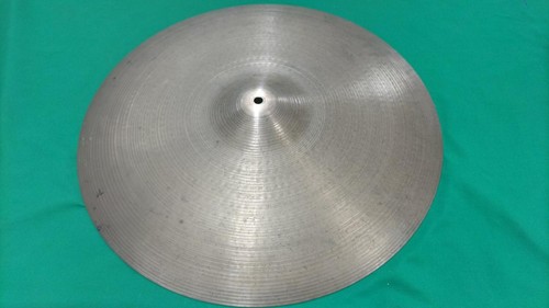 Zildjian ride cymbal - 20",