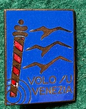 distintivo pin Spilla Volo Su