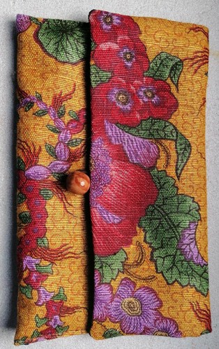 Cloth clutch cell - phone, holder
