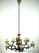 Vecchio lampadario - , in