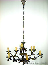 Vecchio lampadario in