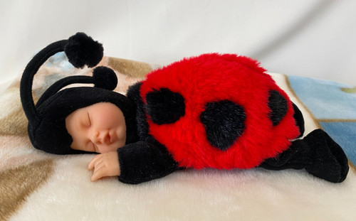 Sleeping baby ladybug anne - di,