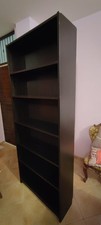 Vendo libreria billy ikea nera usata, ben tenuta e aperta, sei scaffali diversi