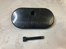 Tappo e bullone staffa