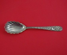 Repousse by Kirk cucchiaio da