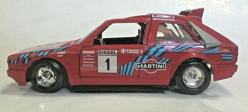 Burago diecast auto - burago,