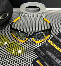 OAKLEY JAWBONE LIVESTRONG |