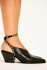 Free People Tell Me About It tacco avvolgente borchie pelle nera borchie oro 9 NUOVO