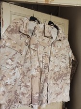  N. 2 Giacche mimetica  Tipo Deserto Esercito Italiano. Misura 52.  Usate. 