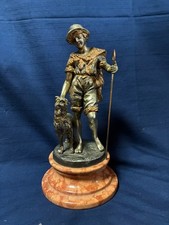 Statua in bronzo ragazzo e