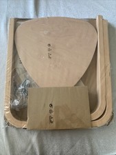 Nuovissimo sgabello impilabile