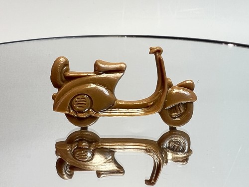 Vespa moto margarina figure