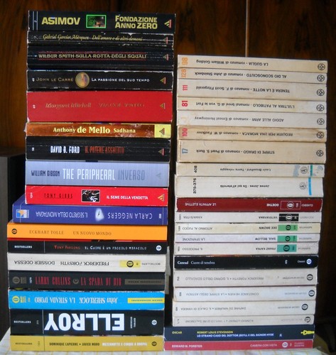 Stock libri oscar - stock,