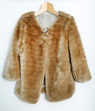 Donna Pelliccia Finta a coste