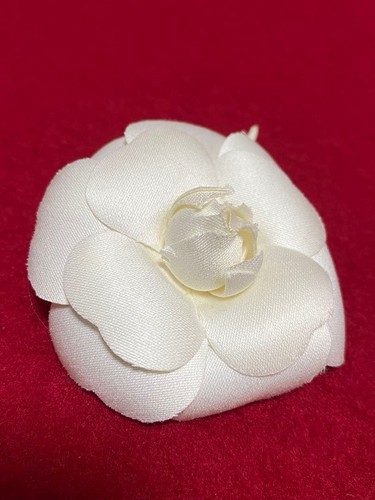 Spilla camelia chanel bianca - spilla,