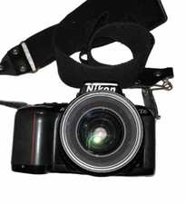 Nikon N6006 35mm SLR Camera