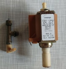 Pompa acqua ricambio UNIVERSALE per macchine del caffè DeLonghi Gaggia Lavazza