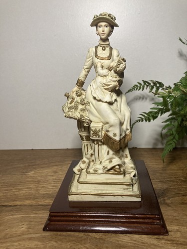 Vintage lady figurine mother - vintage,