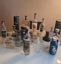 16 Bottiglie Vuote Rum/Ron-