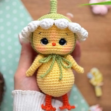 Carino peluche pulcino giallo