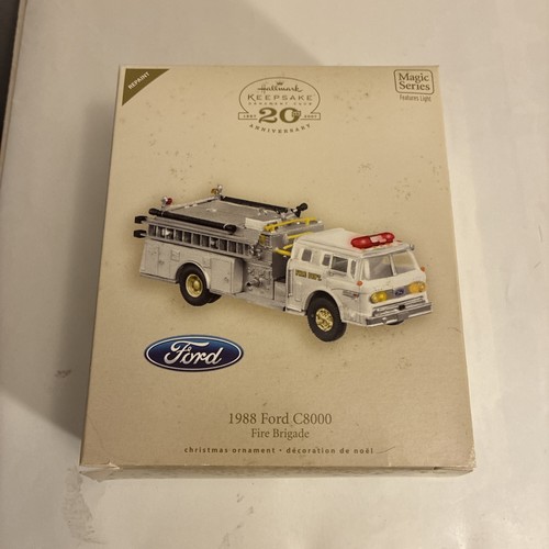 Hallmark ornament 1988 - ornament,