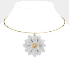 Collana girocollo filo oro con