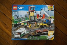 Lego 60198 - Le train de marchandises télécommandé - boite neuve et scellée