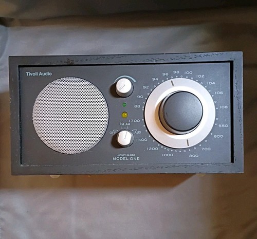 Tivoli audio model one fm - tivoli, am/fm
