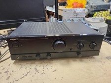 Amplificatore stereo integrato