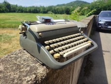 Macchina da Scrivere OLIVETTI EVEREST K2 C (Deluxe)