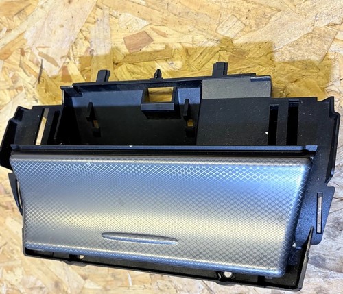 Posacenere console centrale