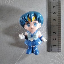 VINTAGE SAILOR MOON FIGURINE