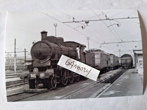 Fotografia deposito locomotive - fotografia,