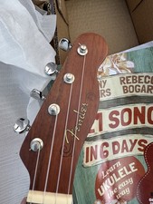 Fender ukele ukulele + libro +