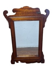 Specchio coloniale con cornice