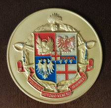 CREST IN LEGNO E METALLO 5^