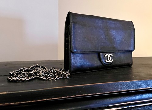 Black chanel classic style - chanel,