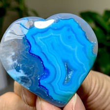 Pezzi di cristallo agata blu