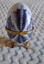 Uovo di porcellana vintage tipo faberge'