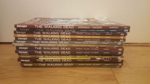 The walking dead graphic novel - walking,