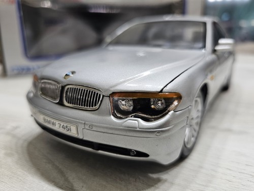 Bmw 745i 2001 grigia 18 - 745i, 1:18