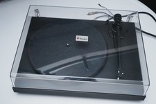 Pro-Ject Debut III Giradischi