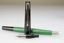 Montegrappa Stilografica Resina-Verde-Nera-Pistone Nib "F"+Pennino Italy 1960s